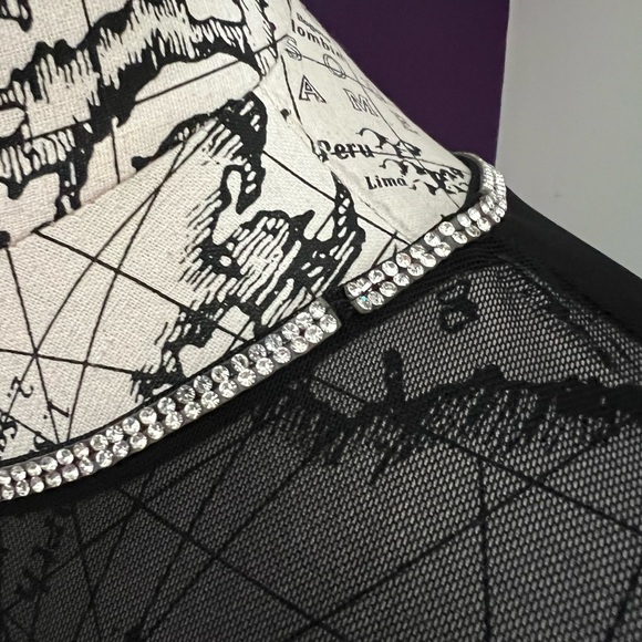 Frank Lyman Sleeveless Dress With Crystal Details - Picture 3 of 9